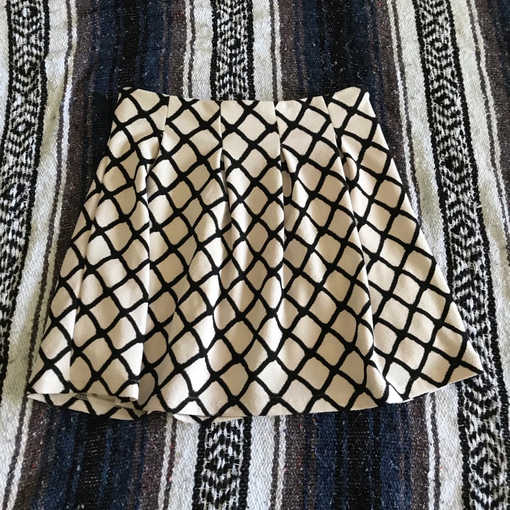 Pleated skirt